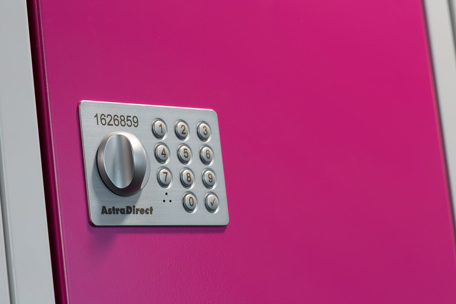 astradirect Schließfachanlagen, Marcomedia Hochschule München Die Schließfachanlage von astradirect, in der Marcomedia Hochschule in München